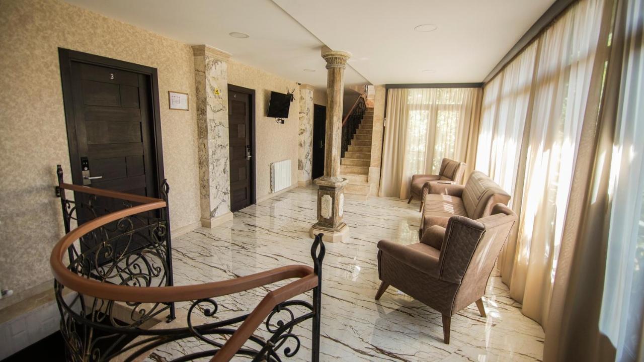 Hotel Juralius Tbilisi Luaran gambar