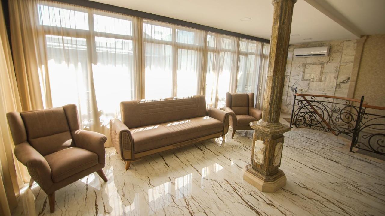 Hotel Juralius Tbilisi Luaran gambar